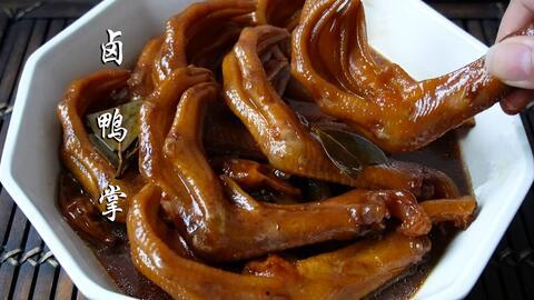 啃鸭爪吃瓜,夏日美食新体验