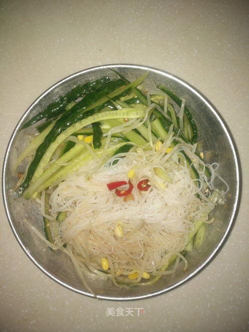 吃瓜拌粉丝,吃瓜拌粉丝，清爽一夏